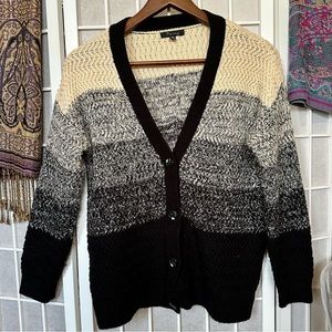 Beige to Black Colorblock Button Knit Cardigan S/M